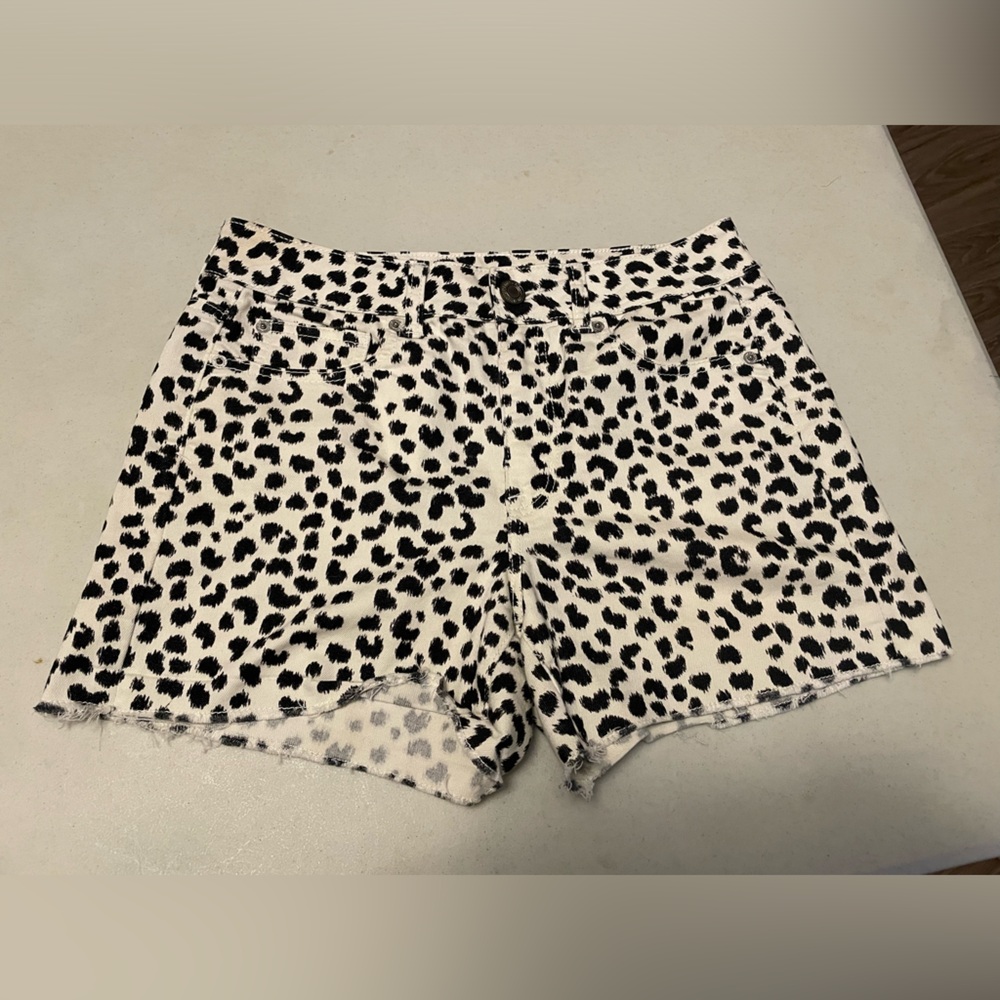 American Eagle Outfitters Leopard Print Shorts
